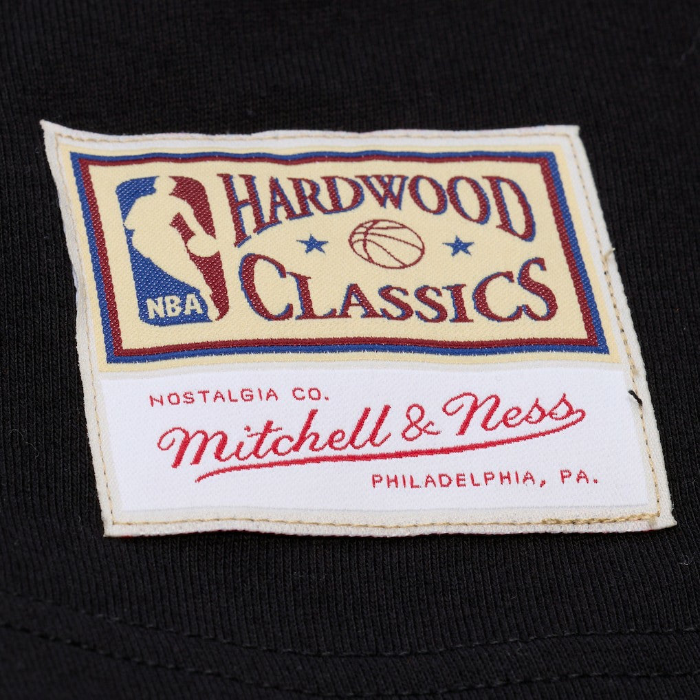 Mitchell & Ness - Cleveland Cavaliers Hardwood Classics Nights Playmaker T-Shirt - Black