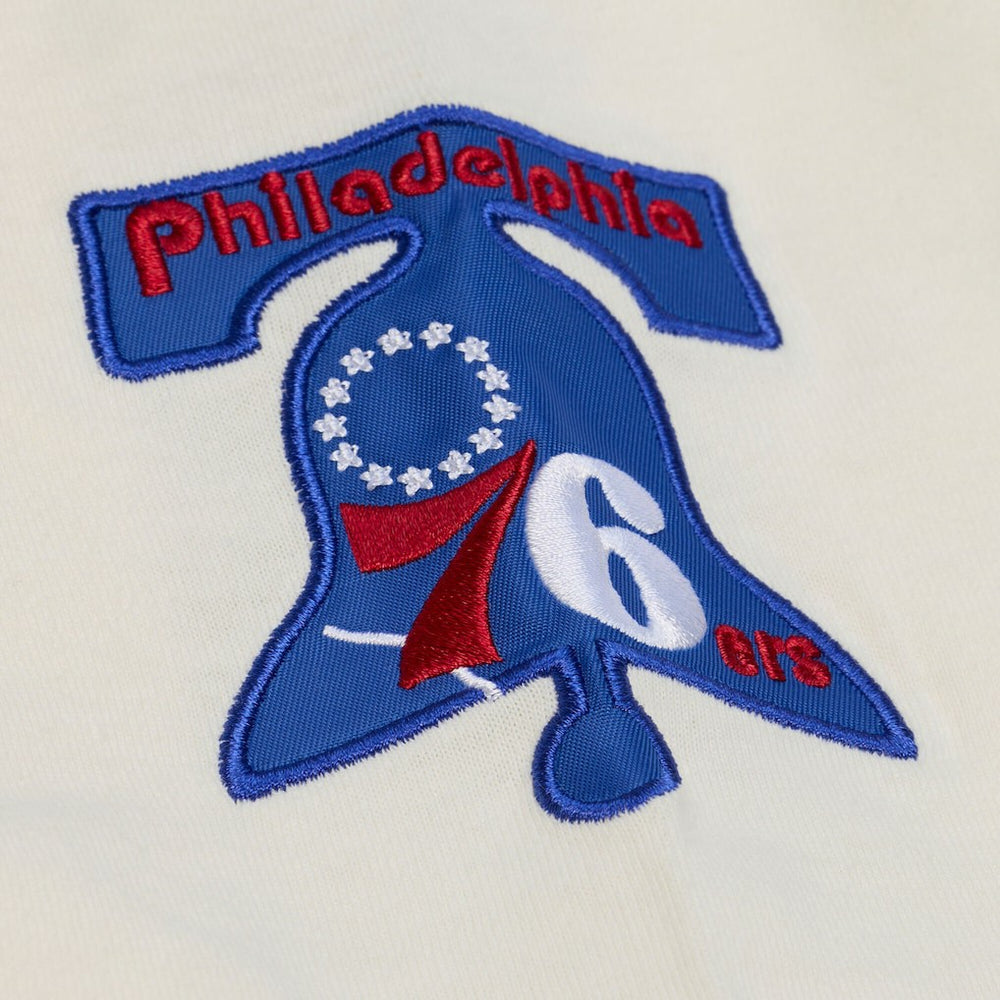 Mitchell & Ness - Philadelphia 76ers Hardwood Classics Chainstitch Premium T-Shirt - Cream