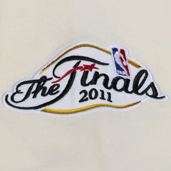 Mitchell & Ness - Dallas Mavericks Hardwood Classics Chainstitch Premium T-Shirt - Cream