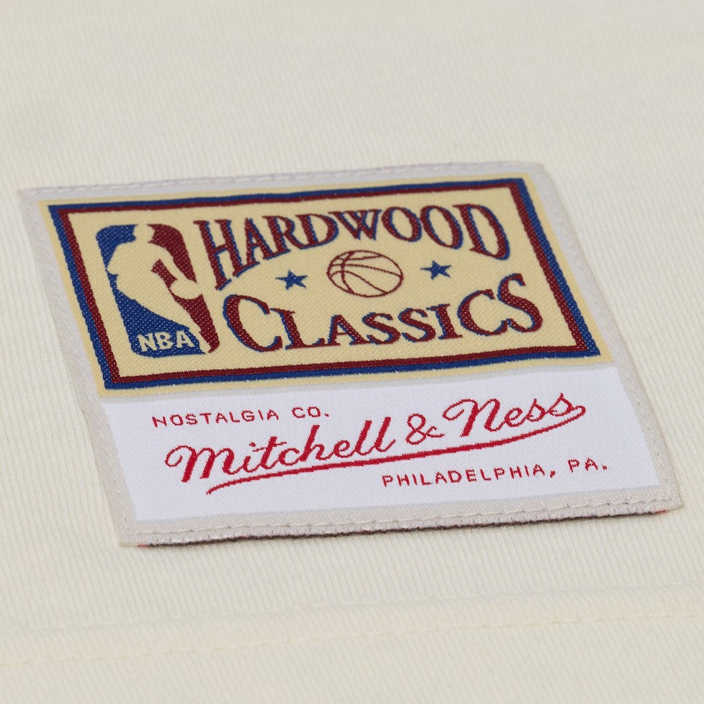 Mitchell & Ness - Dallas Mavericks Hardwood Classics Chainstitch Premium T-Shirt - Cream