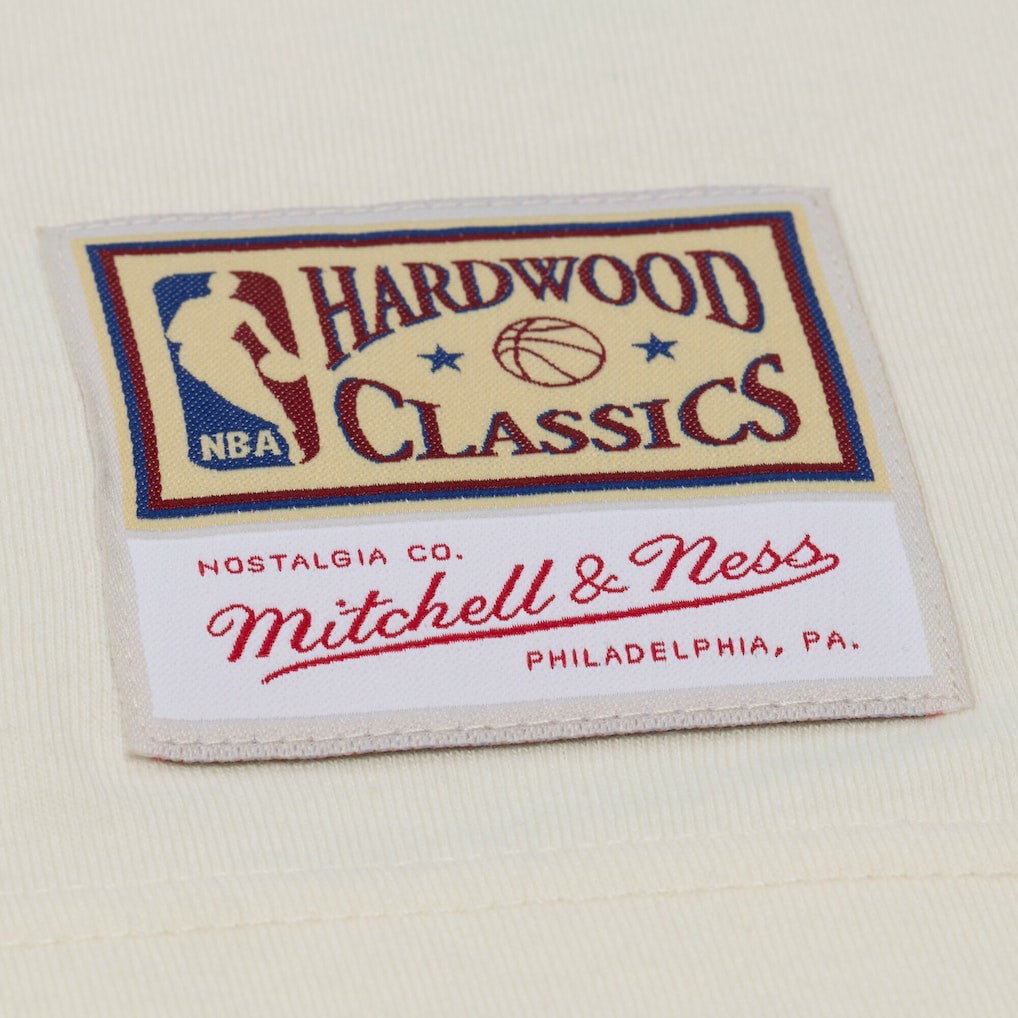 Mitchell & Ness - Memphis Grizzlies Hardwood Classics Chainstitch Premium T-Shirt - Cream