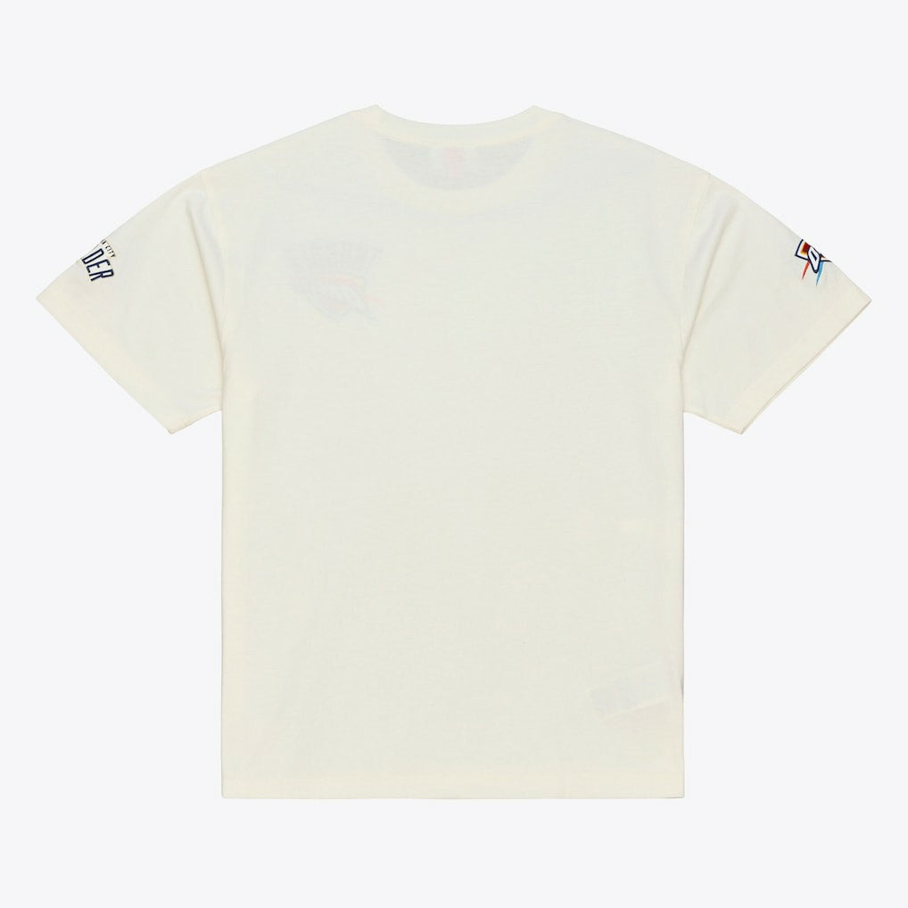 Mitchell & Ness - Oklahoma City Thunder Hardwood Classics Chainstitch Premium T-Shirt - Cream