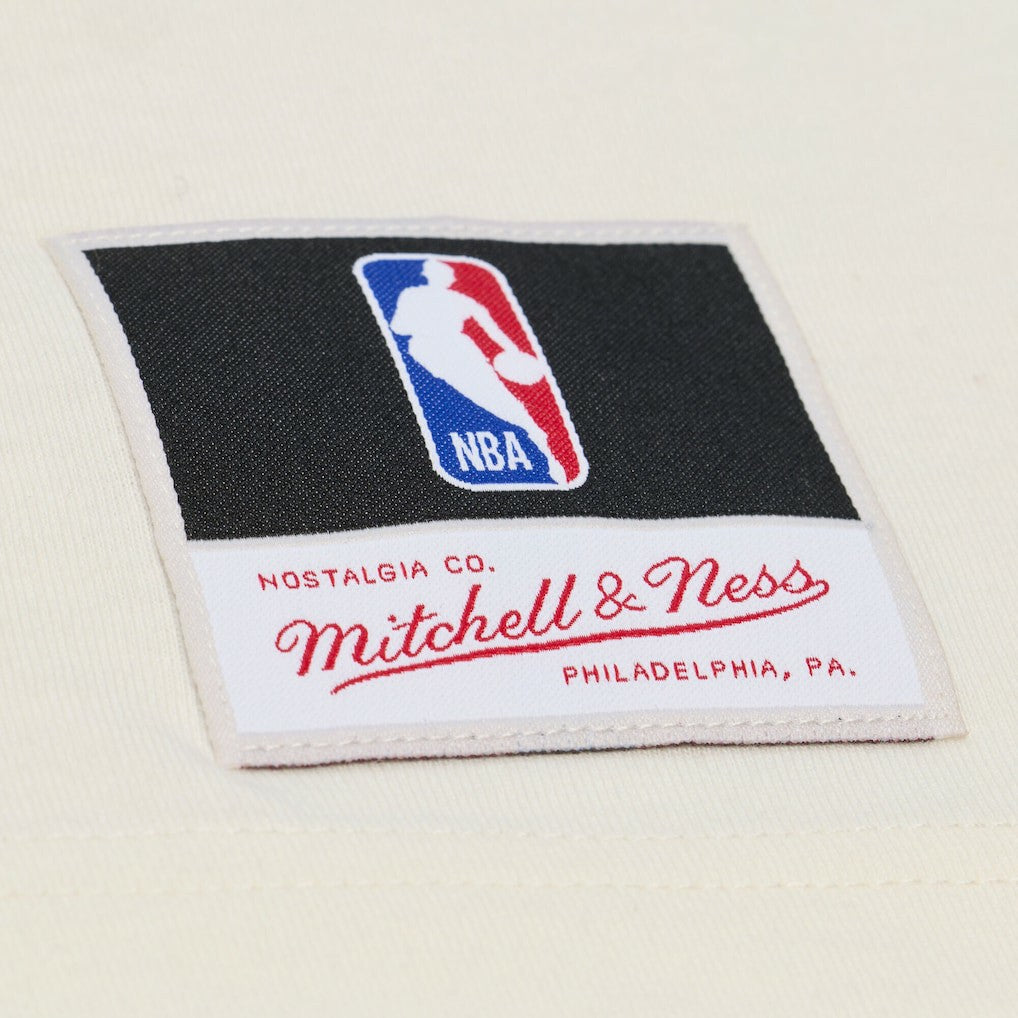 Mitchell & Ness - Boston Celtics Hardwood Classics Chainstitch Premium T-Shirt - Cream
