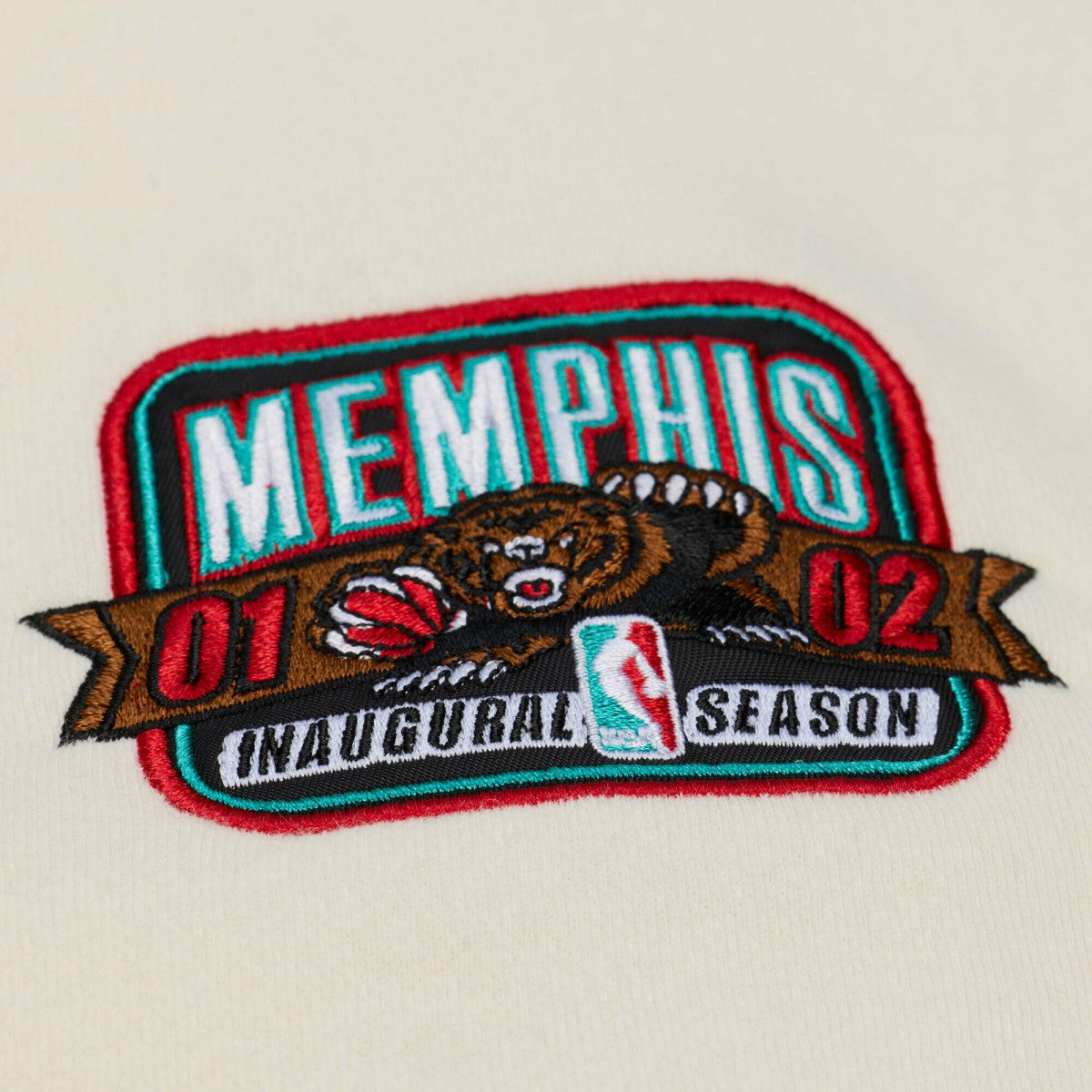 Mitchell & Ness - Memphis Grizzlies Hardwood Classics Chainstitch Premium Fleece Hoodie - Cream