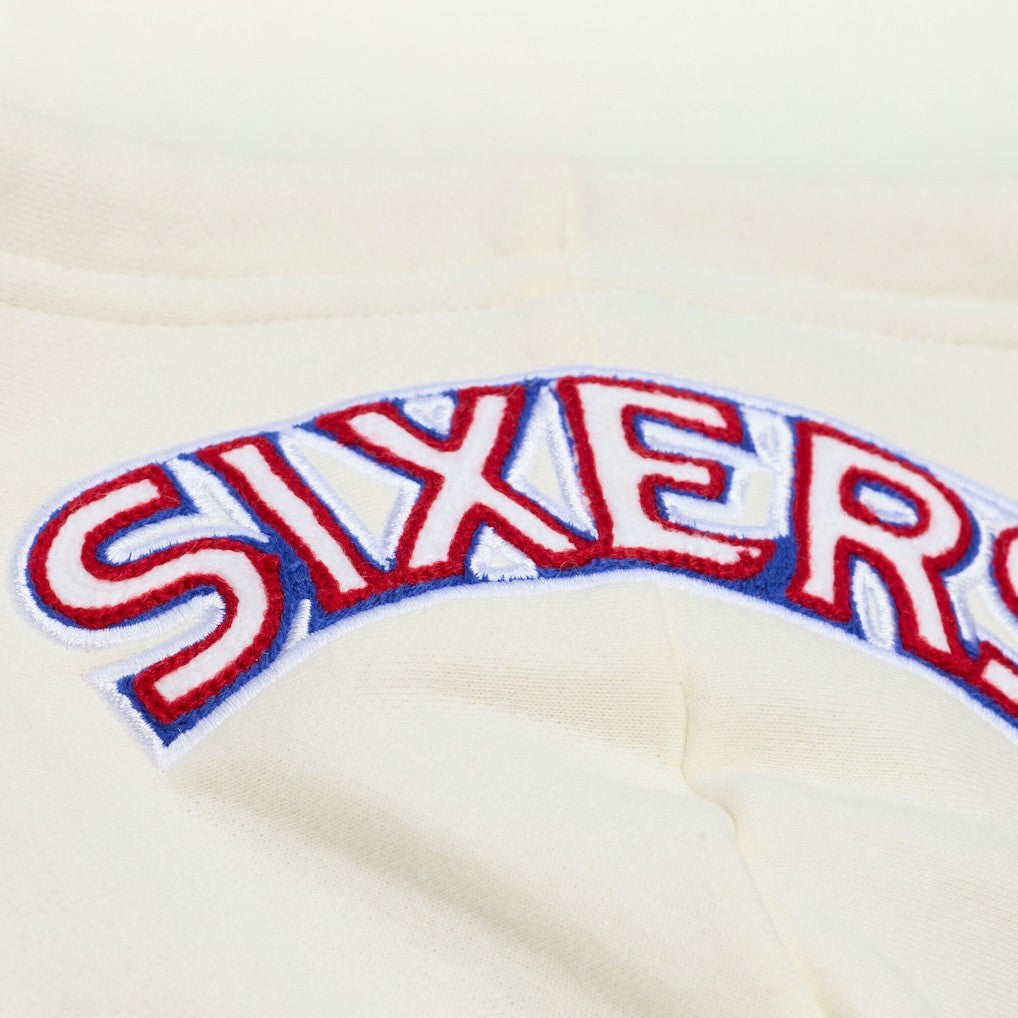Mitchell & Ness - Philadelphia 76ers Hardwood Classics Chainstitch Premium Fleece Hoodie - Cream
