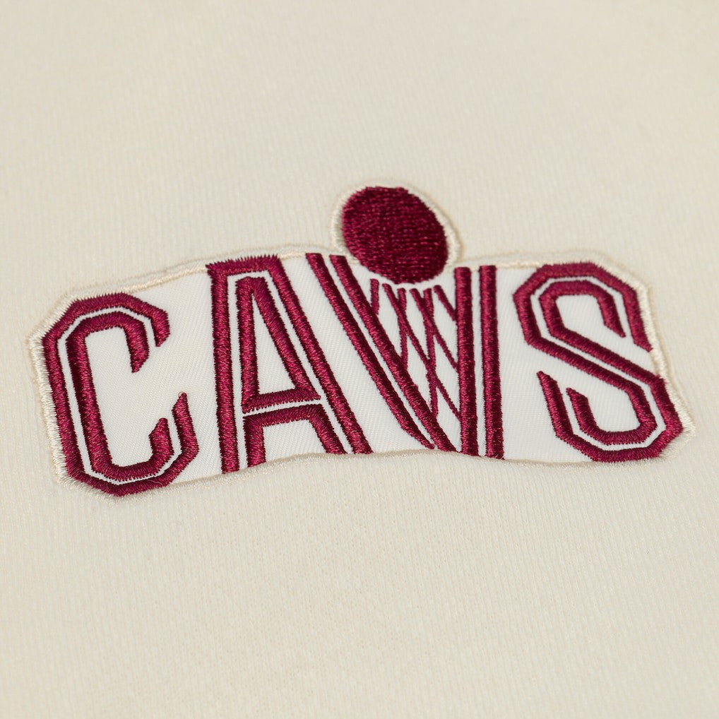 Mitchell & Ness - Cleveland Cavaliers Hardwood Classics Chainstitch Premium Fleece Hoodie - Cream