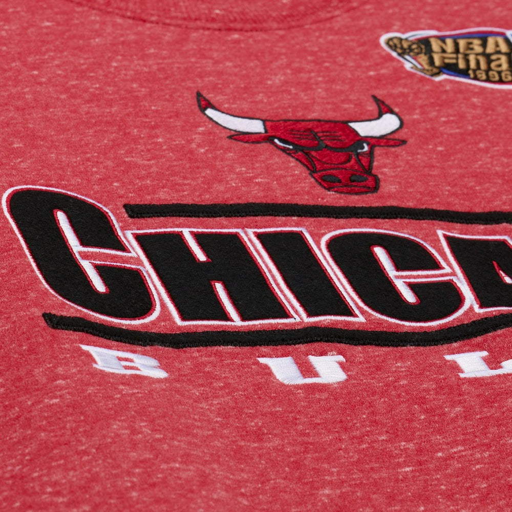 Mitchell & Ness - Chicago Bulls Throw It Back Fleece Sweatshirt - Red