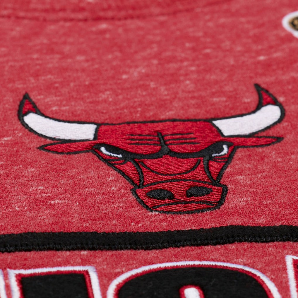 Mitchell & Ness - Chicago Bulls Throw It Back Fleece Sweatshirt - Red
