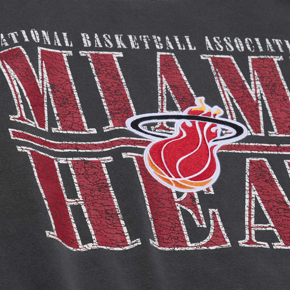Mitchell & Ness - Miami Heat NBA Downtown Collection Fleece Sweatshirt - Black