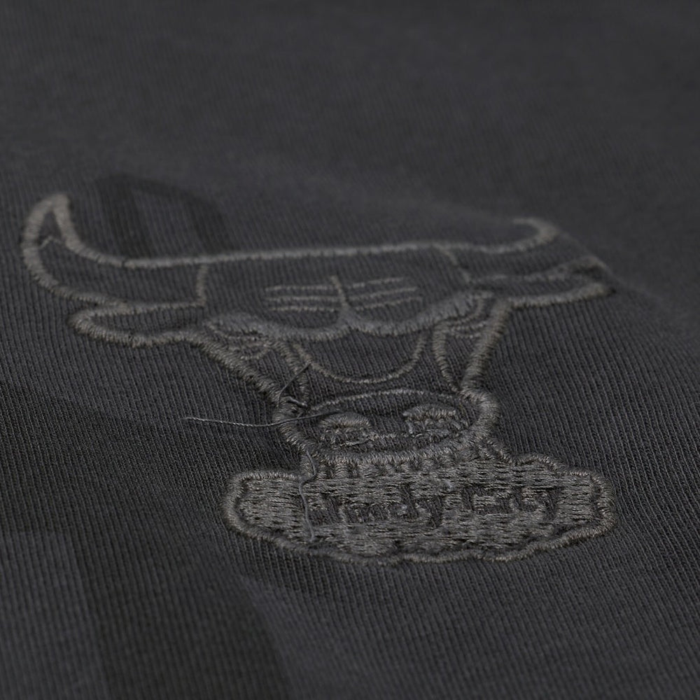 Mitchell & Ness - Chicago Bulls Downtown Collection Premium T-Shirt - Black
