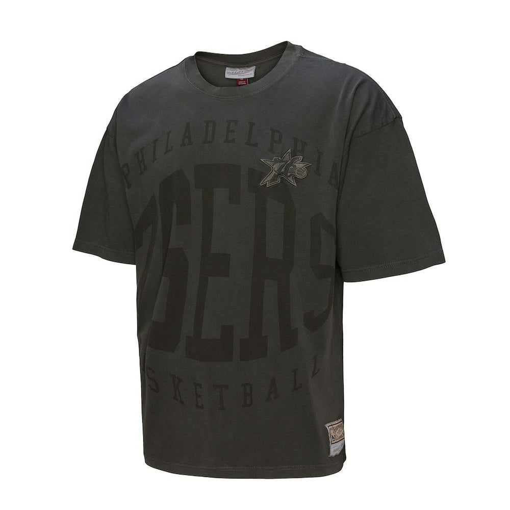 Mitchell & Ness - Philadelphia 76ers Downtown Collection Premium T-Shirt - Black