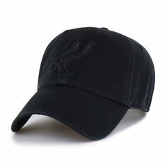47 brand - San Antonio Spurs '47 Black on Black Clean Up Adjustable Hat