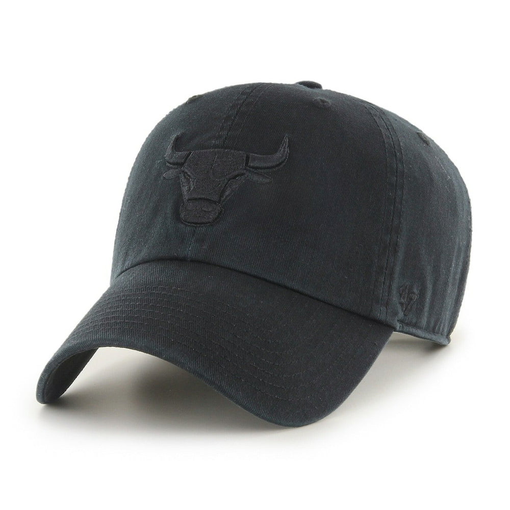 47 brand - Chicago Bulls '47 Black on Black Clean Up Adjustable Hat