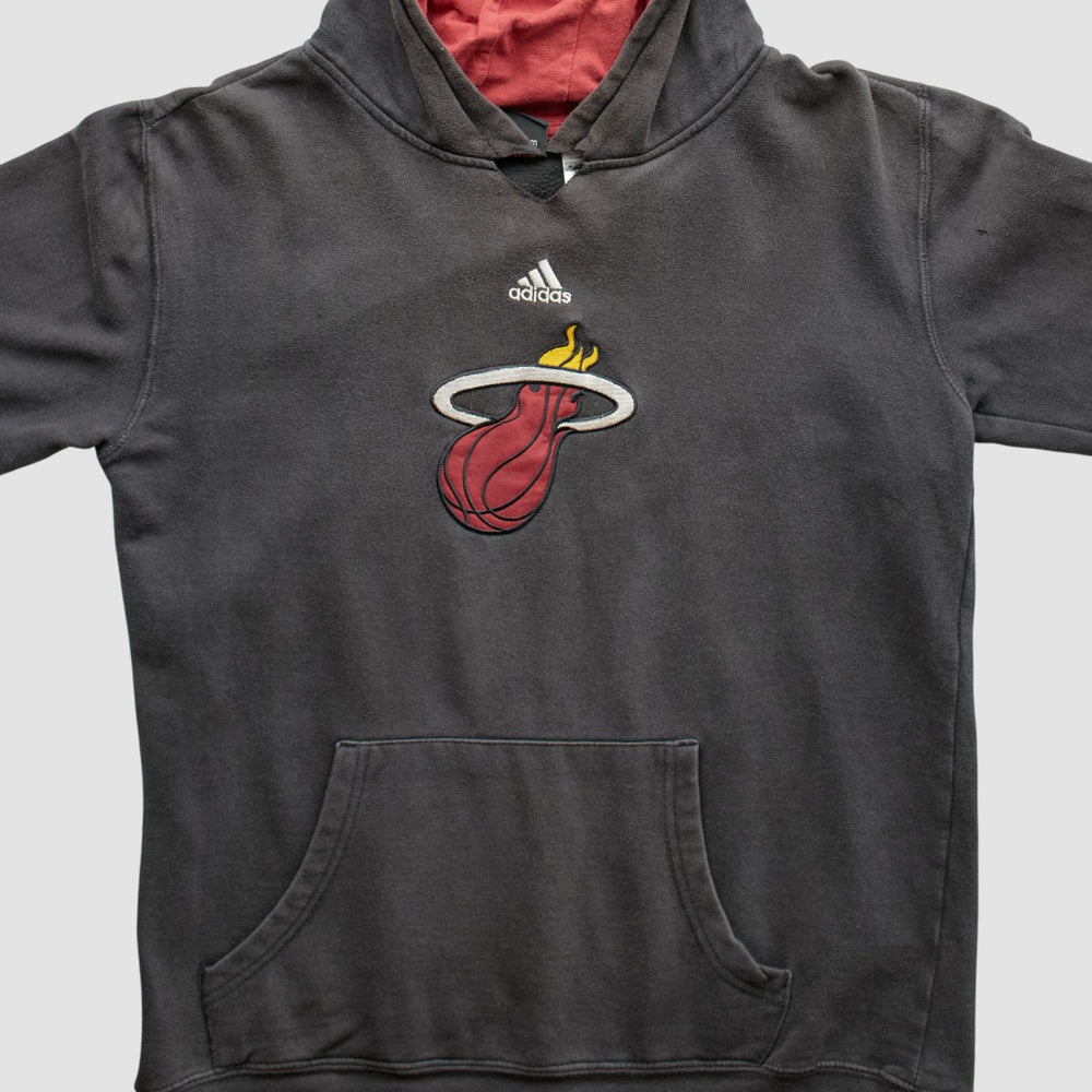 Adidas - Miami Heat 2000s Pullover Sweatshirt - Charcoal Vintage