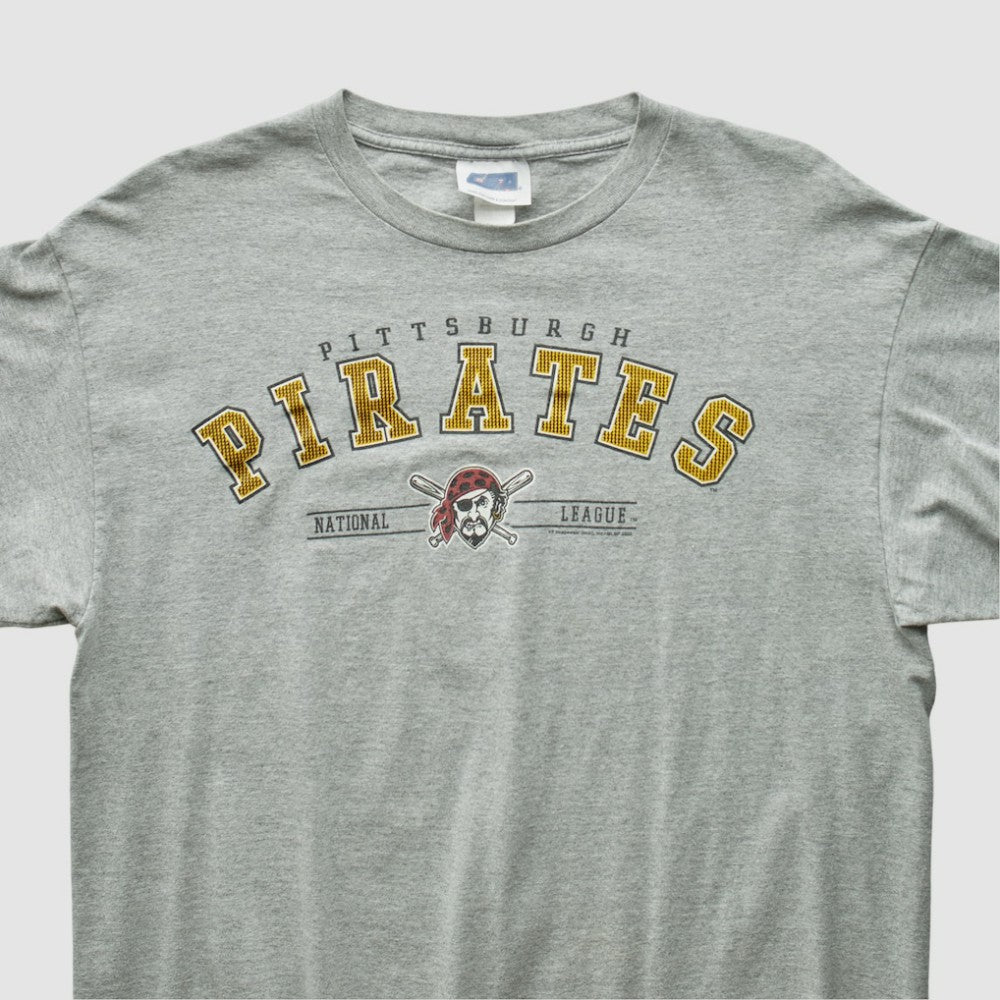 Pittsburgh Pirates 2000s T-Shirt On Sale
