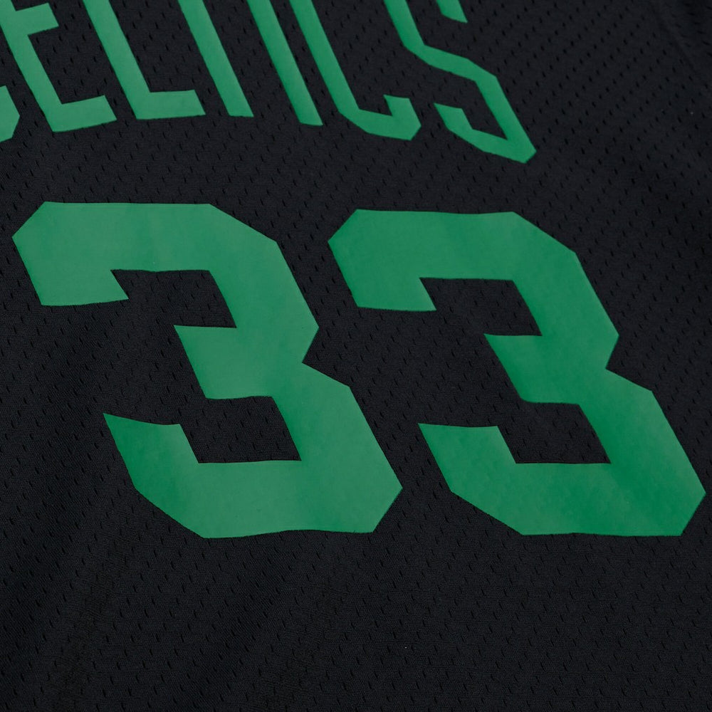 Mitchell & Ness - Larry Bird Boston Celtics Mesh Name & Number Short Sleeve Hoodie - Black