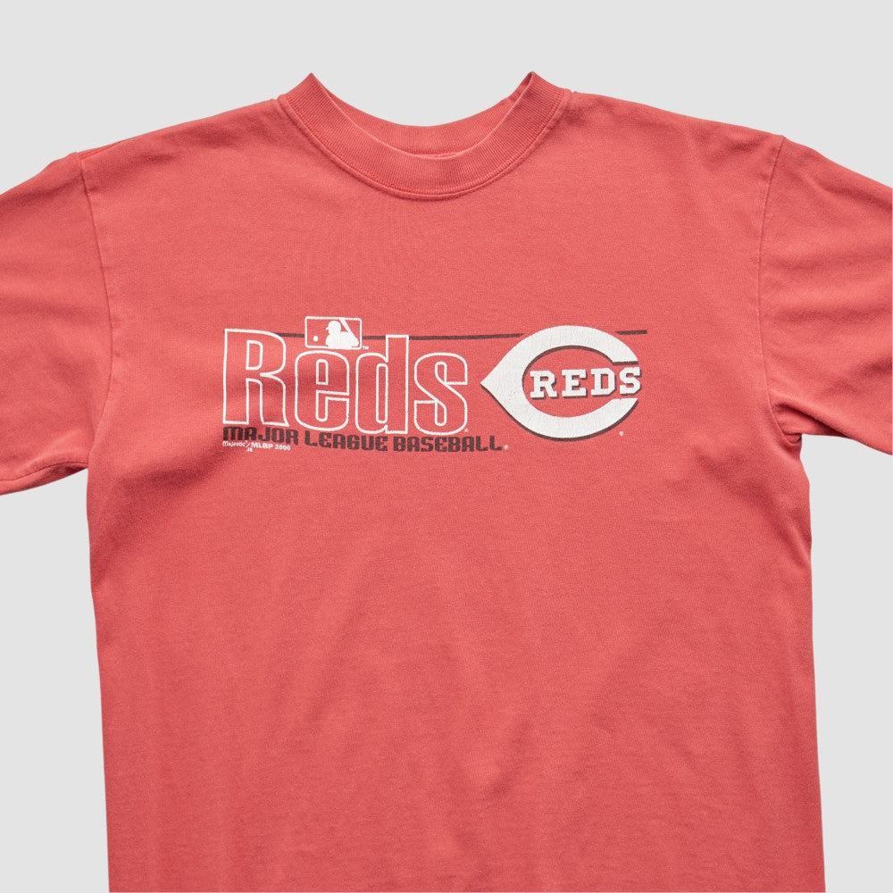 Cincinnati Reds Majestic 2000 T-shirt Lifestyle