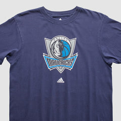 Adidas - Dallas Mavericks 2000s T-shirt - Navy Vintage