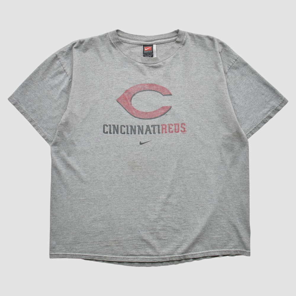 Cincinnati Reds Nike 2000s T-shirt for sale