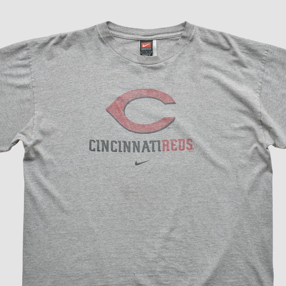 Cincinnati Reds Nike 2000s T-shirt for sale