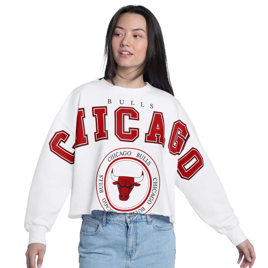 NBA - Chicago Bulls G-III 4Her by Carl Banks Women's Bleachers Cropped French Terry Sweatshirt - White