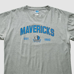 Vintage - Dallas Mavericks NBA 2000s T-shirt - Heather Gray Vintage