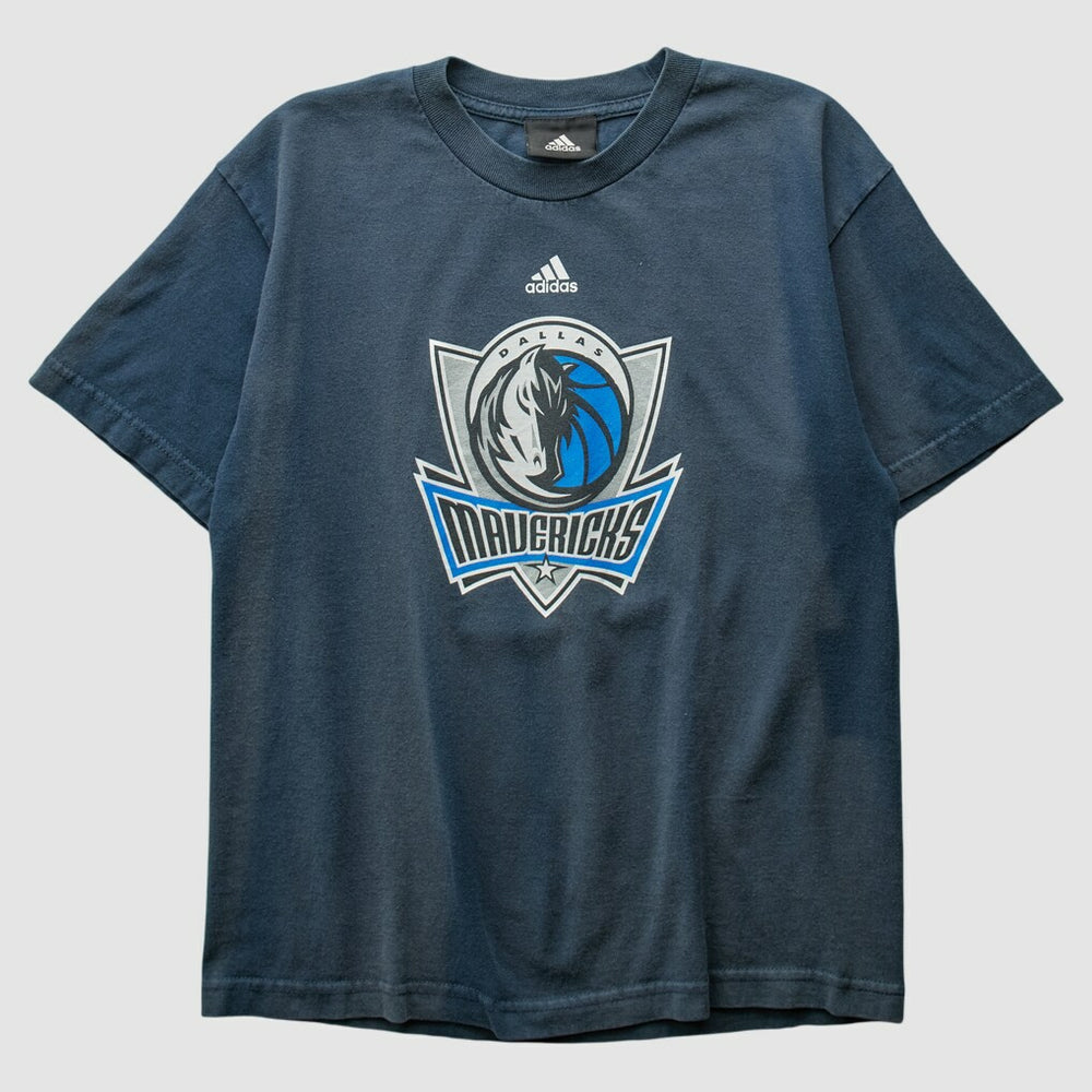 Adidas - Dallas Mavericks 2010s T-shirt - Navy Vintage