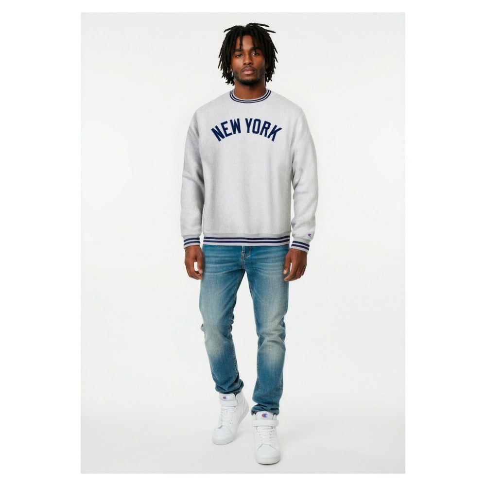 New York Yankees Champion Reverse Weave Sweatshirt Near Me
