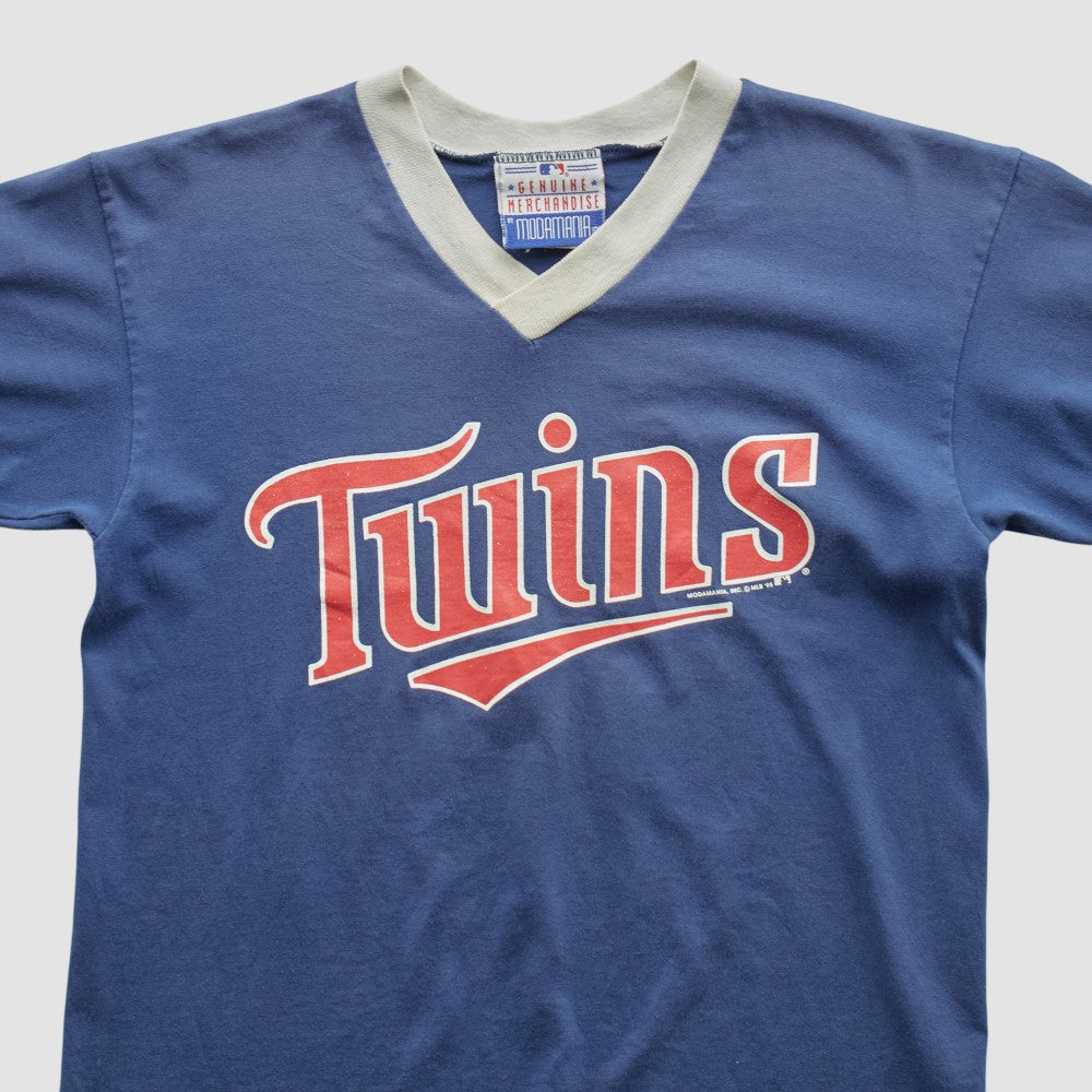 Minnesota Twins MLB Genuine Merchandise 90s T-shirt On Sale