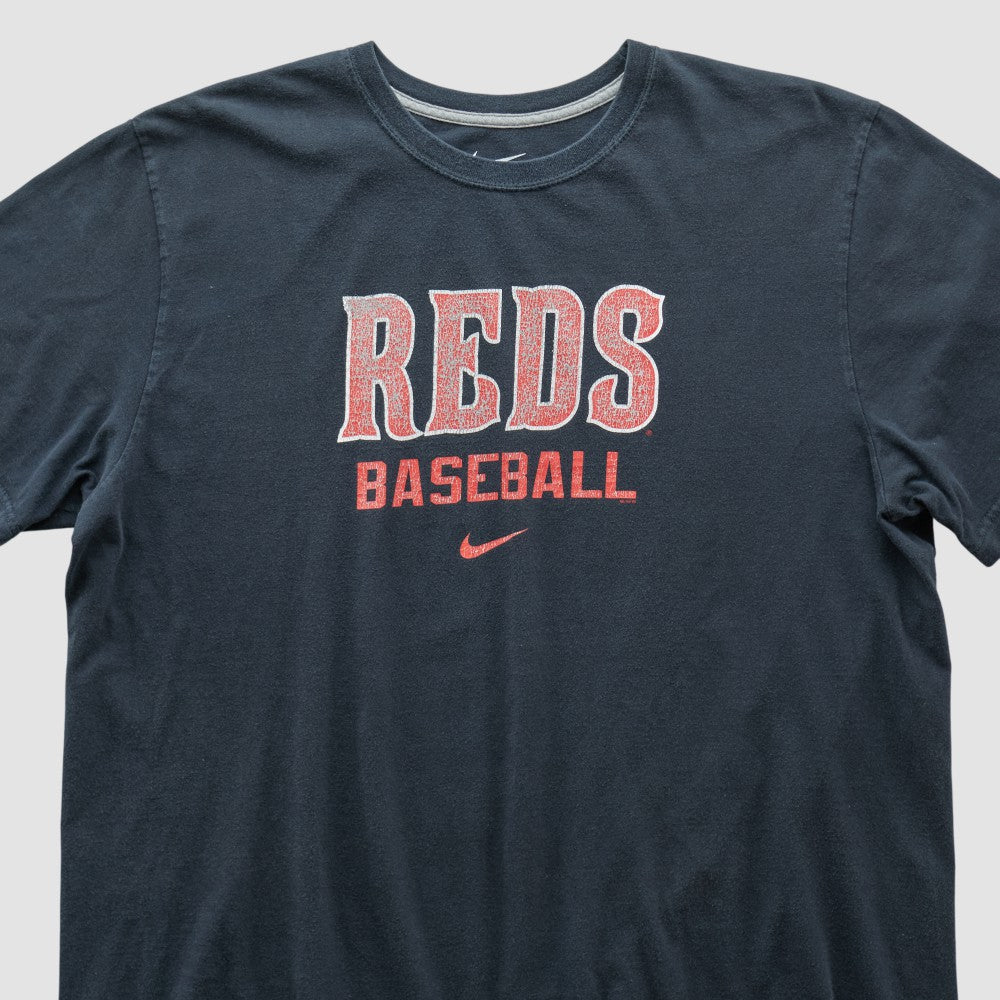 Cincinnati Reds Nike 2010s T-shirt Near Me