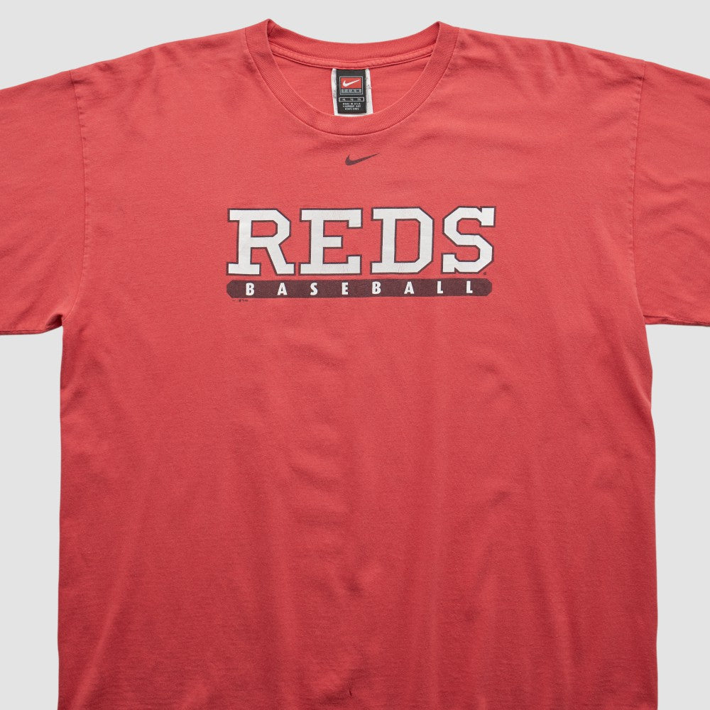 Cincinnati Reds Nike 2000s T-shirt Sale