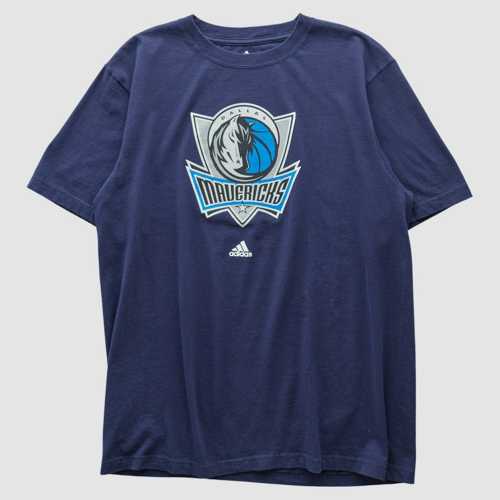 Adidas - Dallas Mavericks 2000s T-shirt - Navy Vintage