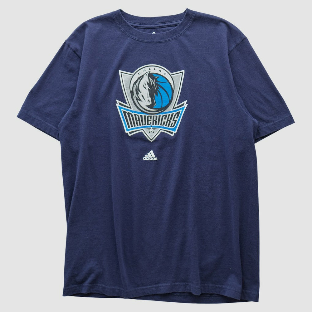 Adidas - Dallas Mavericks 2000s T-shirt - Navy Vintage