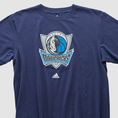 Adidas - Dallas Mavericks 2000s T-shirt - Navy Vintage