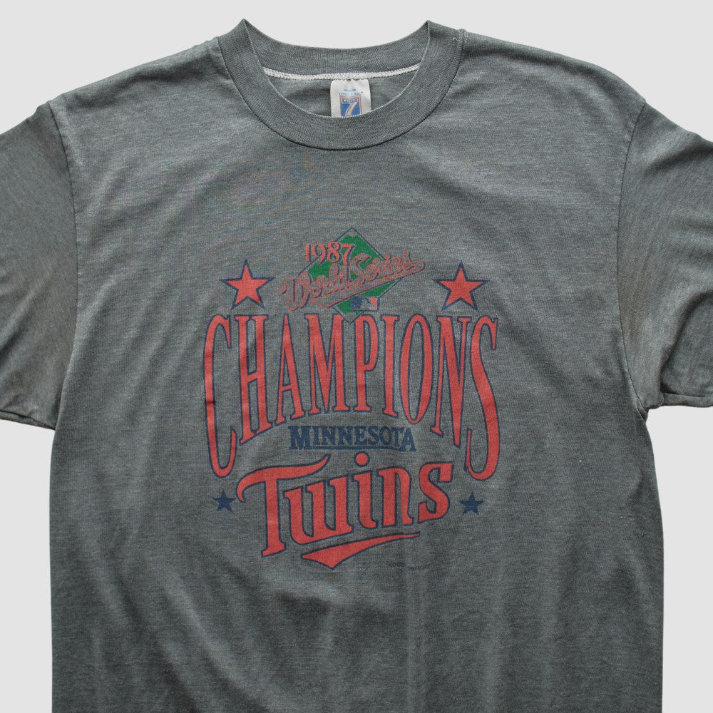 Minnesota Twins Logo 7 1987 T-shirt Near Me