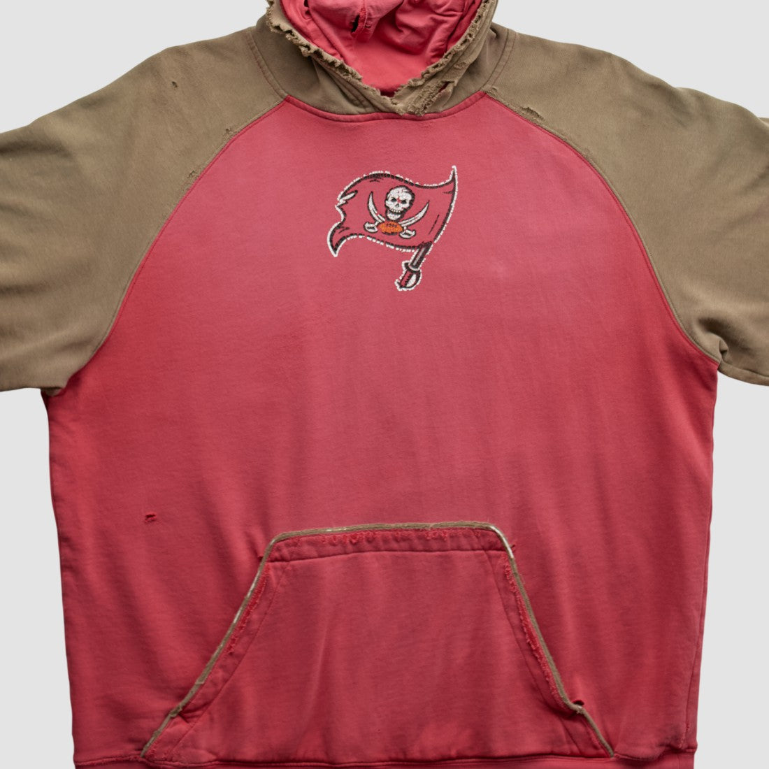 Tampa Bay Buccaneers Reebok 2000s Hooded Pullover Sweatshirt Red Vintage - Fanatics