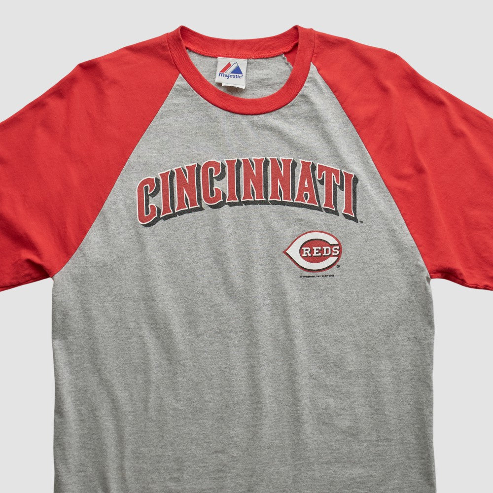 Cincinnati Reds Majestic 2000s T-shirt On Sale