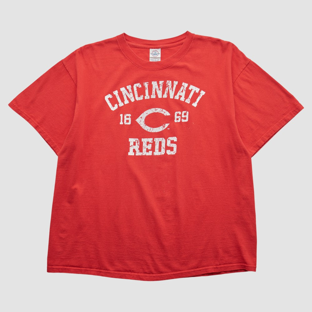 Cincinnati Reds Delta 2010s T-shirt Lifestyle