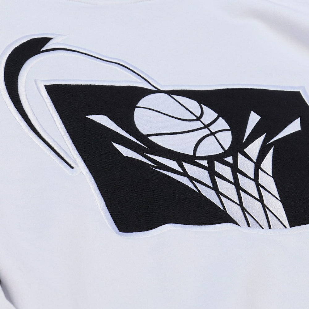 Mitchell & Ness - Cleveland Cavaliers Arctic Fleece Sweatshirt - White