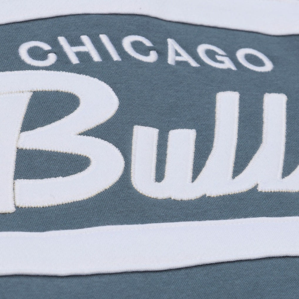 Mitchell & Ness - Chicago Bulls Thunderstorm Head Coach Quarter-Zip Jacket - Blue