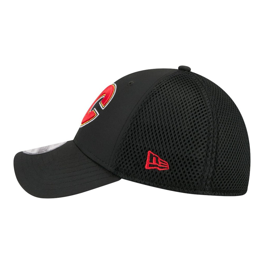 Calgary Flames - New Era Logo 39THIRTY Flex Hat Black