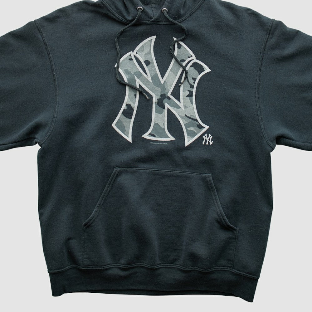 New York Yankees Genuine Merchandise 2010s Hooded Pullover Sweatshirt Clearance