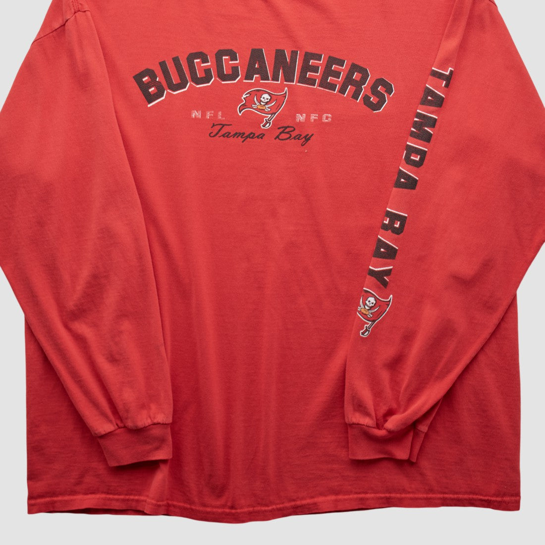 Tampa Bay Buccaneers NFL 2000s Long Sleeve T-shirt Red Vintage - Fanatics