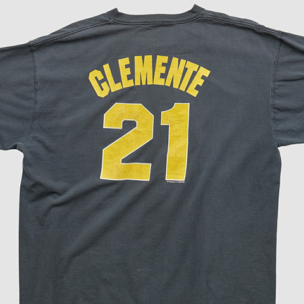 Pittsburgh Pirates Majestic 2000s T-shirt Near Me