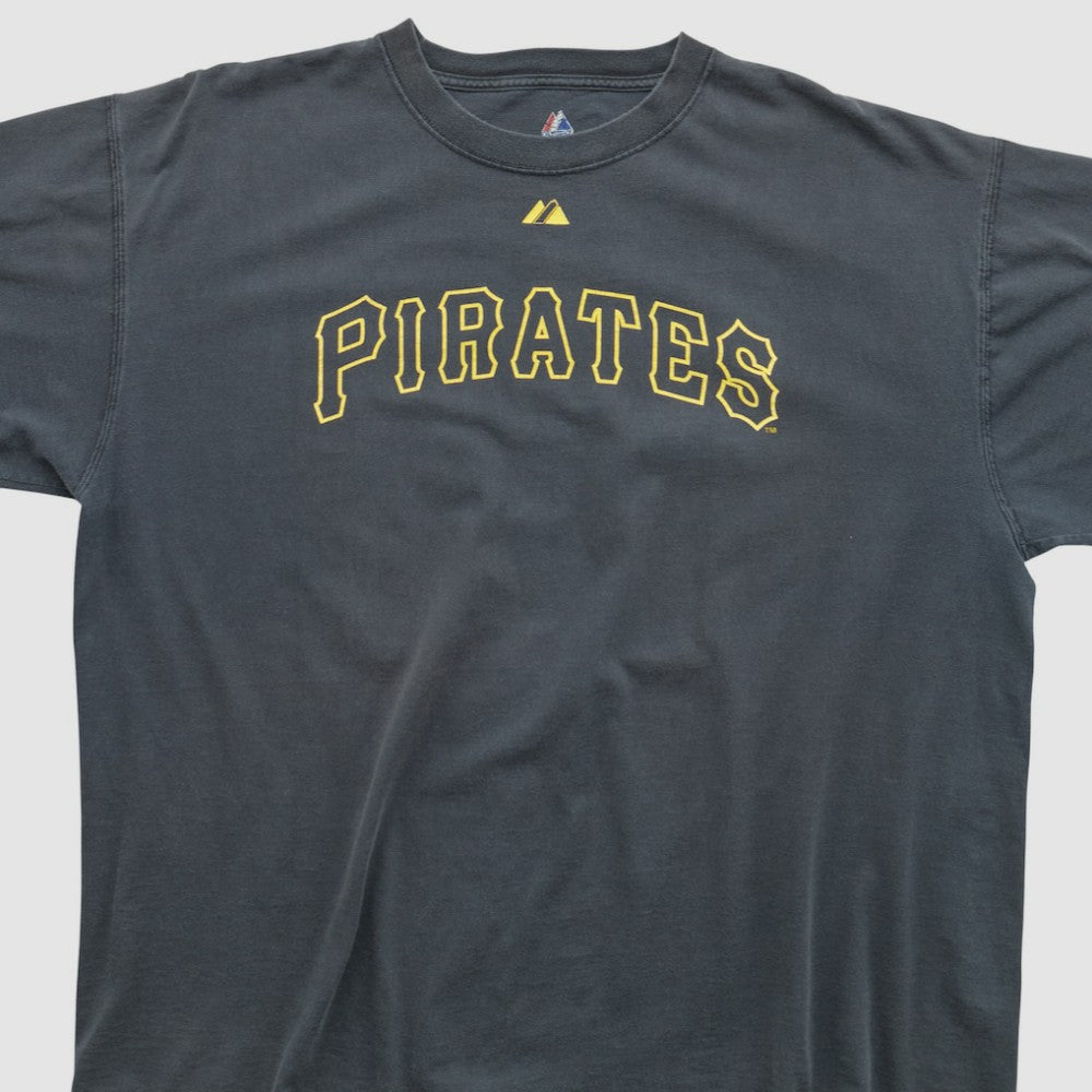 Pittsburgh Pirates Majestic 2000s T-shirt Near Me