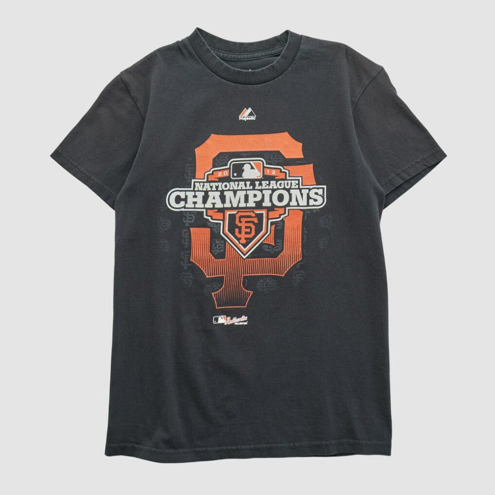 San Francisco Giants Majestic 2012 T-shirt Lifestyle