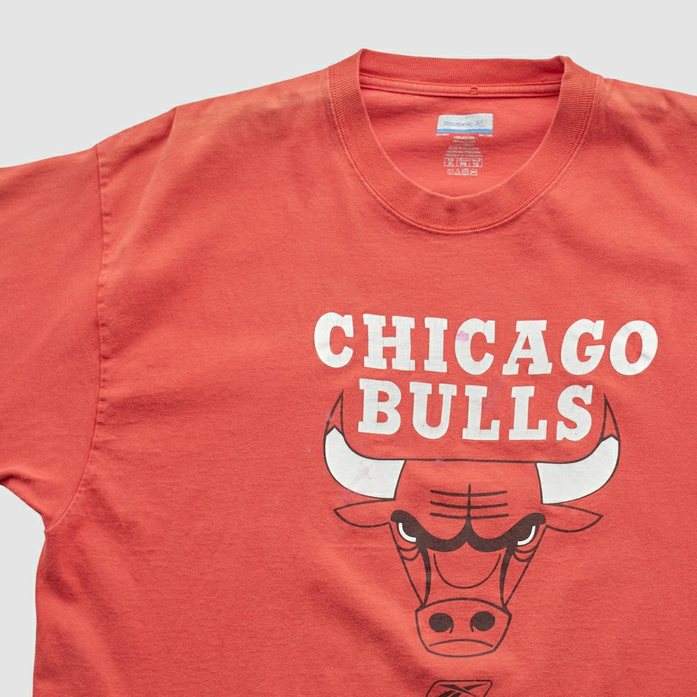 Vintage - Chicago Bulls Reebok 2000s T-shirt - Red Vintage