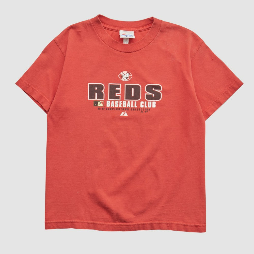 Cincinnati Reds Majestic 2000s T-shirt Lifestyle
