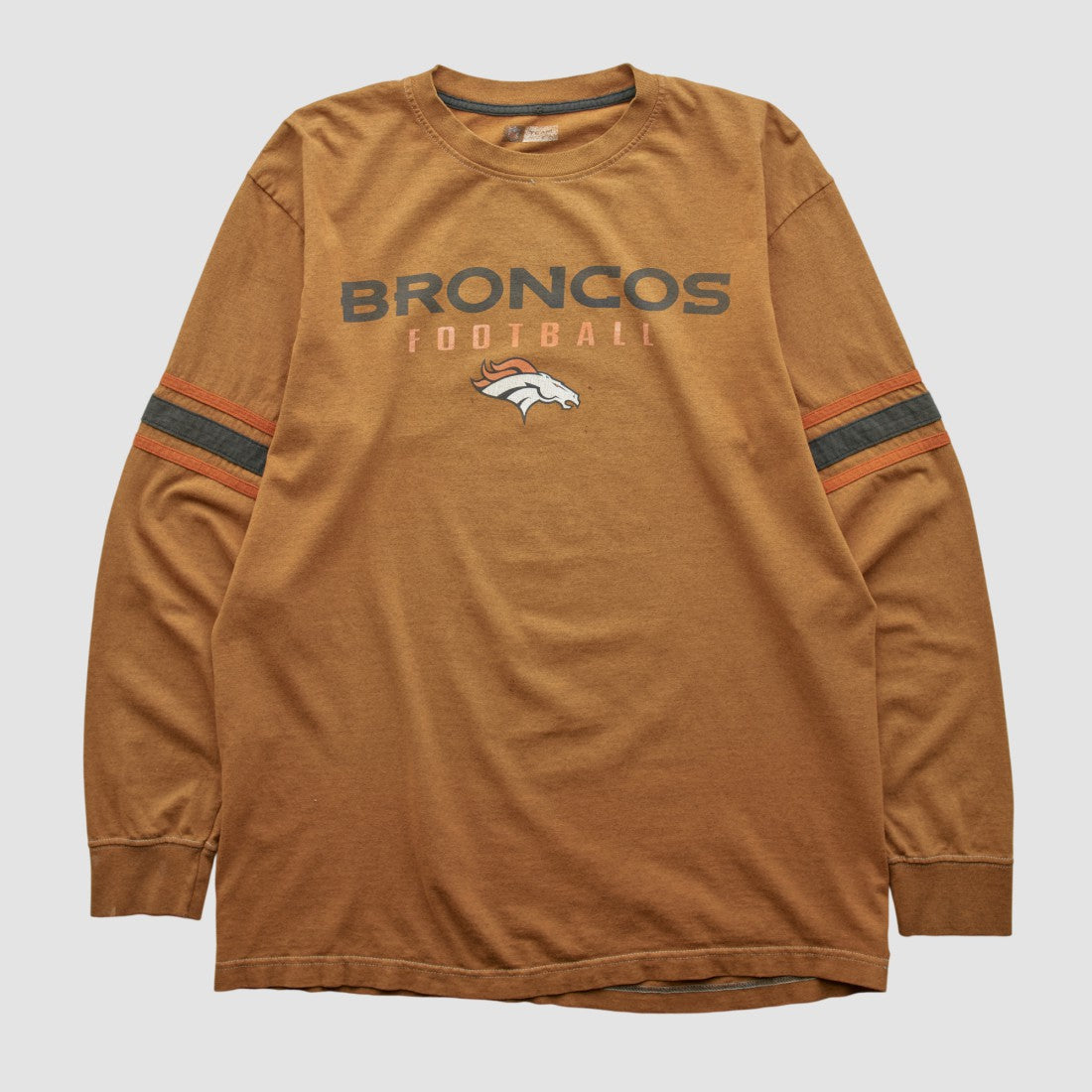 Denver Broncos 2000s Long Sleeve T-shirt Clay Vintage - Fanatics