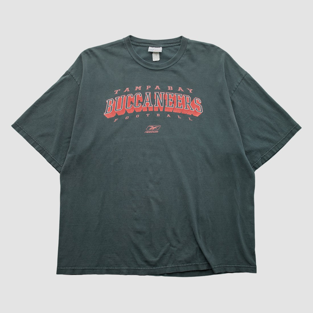 Tampa Bay Buccaneers Reebok 2000s T-shirt Black Vintage - Fanatics